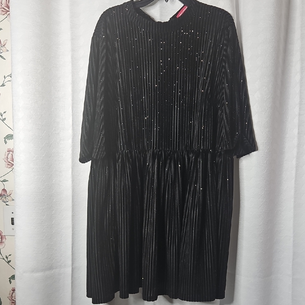 Urban Threads Elegant Black Velvet Sparkle Dress